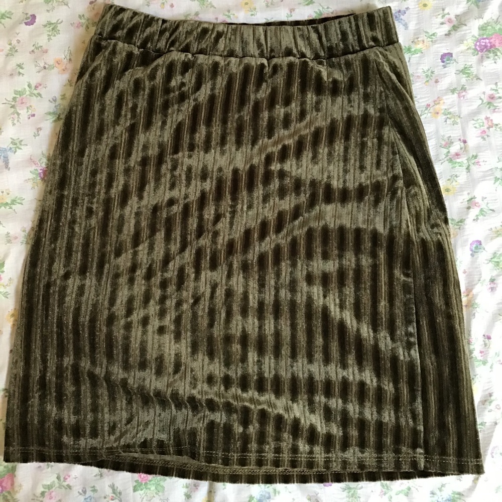 Dark olive green ribbed velvet tube skirt xs